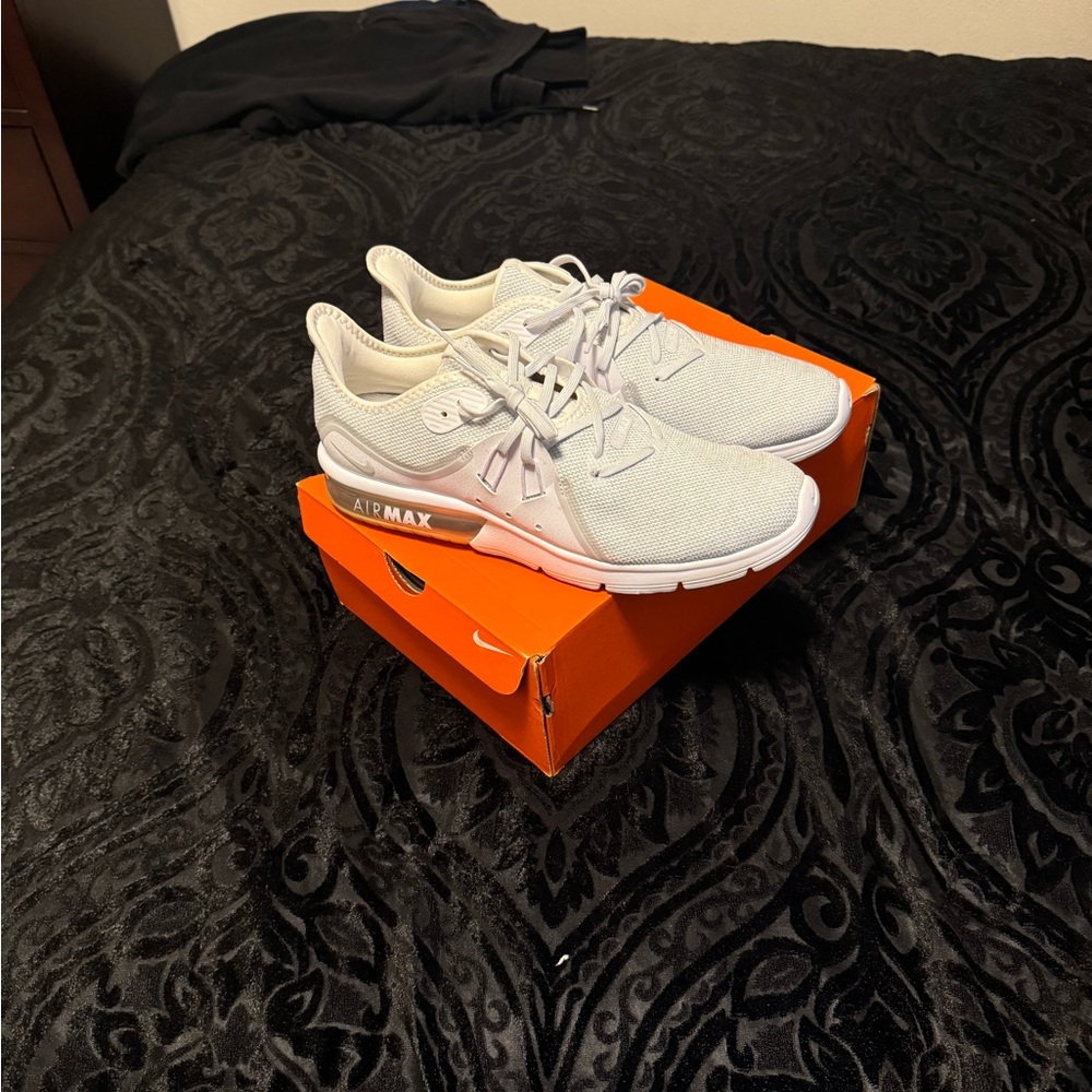 Nike air max